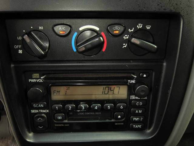 Toyota Tacoma 2004 photo 11