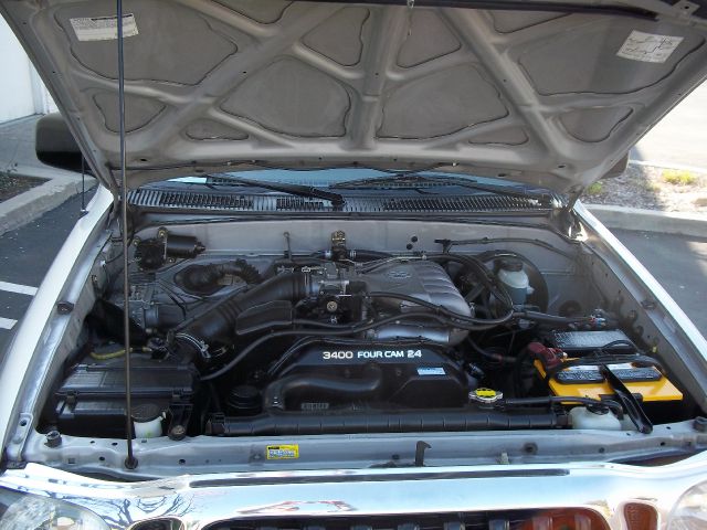 Toyota Tacoma 2004 photo 3