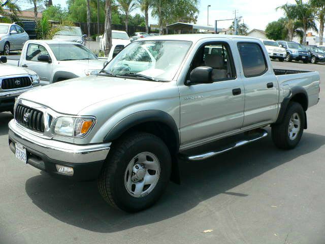 Toyota Tacoma 2004 photo 2