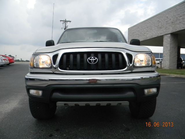 Toyota Tacoma 2004 photo 2