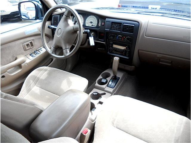 Toyota Tacoma 2004 photo 4