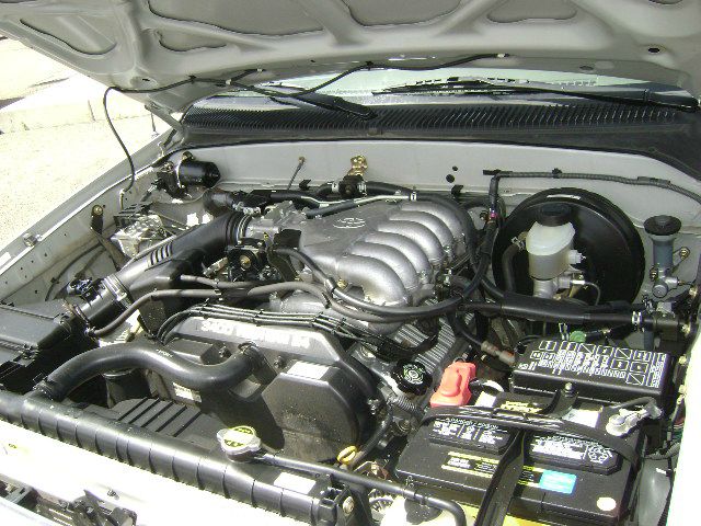 Toyota Tacoma 2004 photo 2