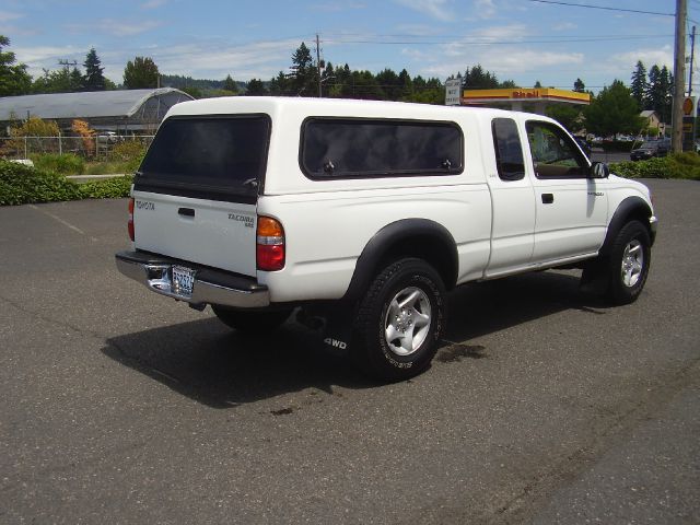 Toyota Tacoma AWD SL Pickup Truck