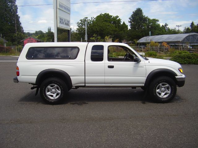 Toyota Tacoma 2004 photo 2