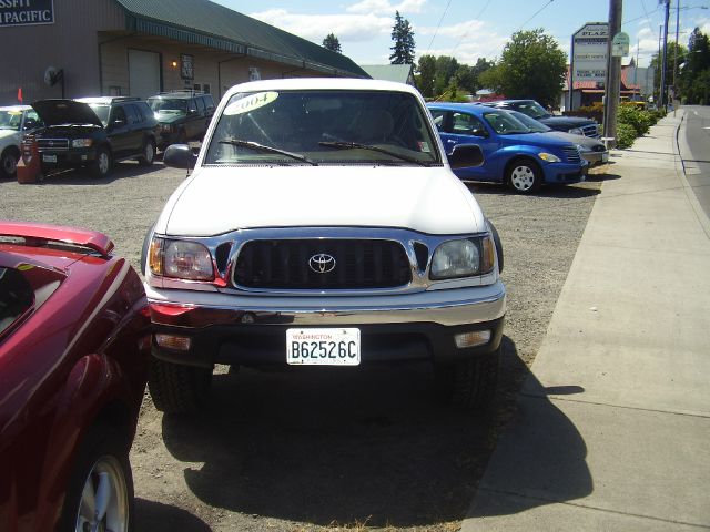 Toyota Tacoma 2004 photo 3