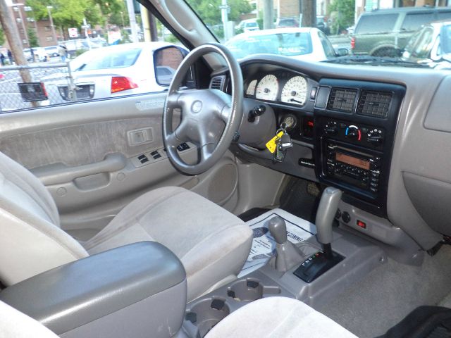 Toyota Tacoma 2004 photo 4