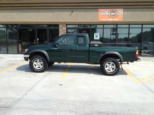 Toyota Tacoma AWD SL Pickup Truck