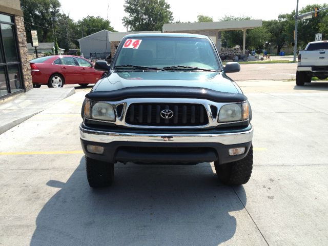 Toyota Tacoma 2004 photo 2