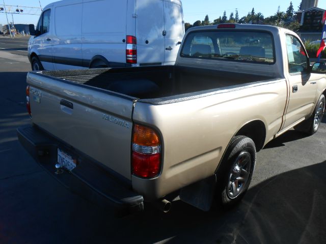 Toyota Tacoma 2004 photo 2