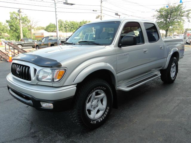 Toyota Tacoma 2004 photo 2