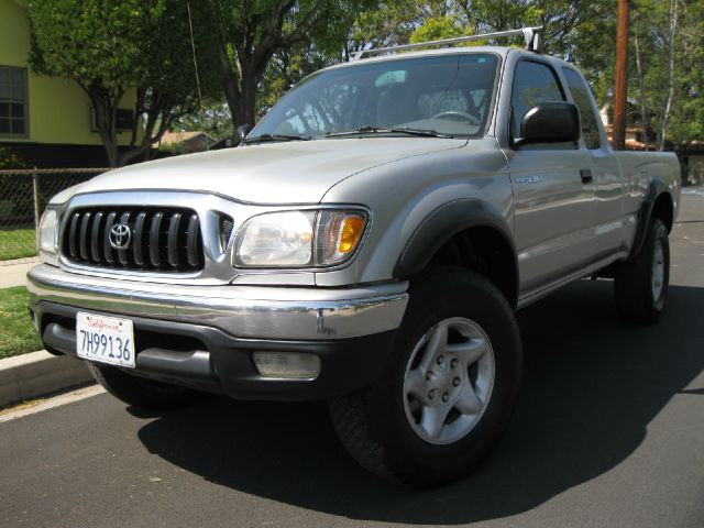 Toyota Tacoma 2004 photo 2