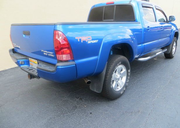 Toyota Tacoma 2005 photo 2