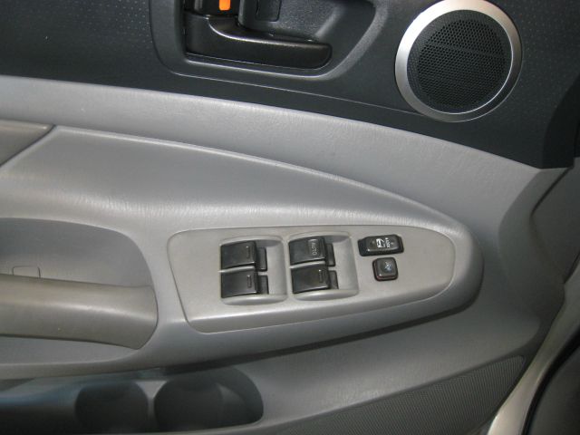 Toyota Tacoma 2005 photo 10