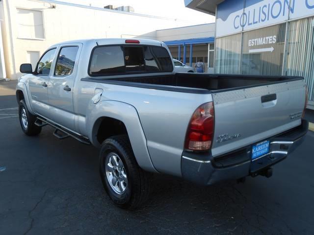 Toyota Tacoma 2005 photo 3