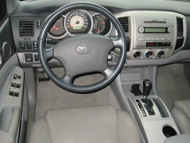 Toyota Tacoma 2005 photo 12