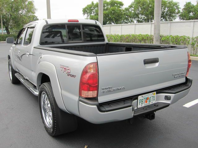 Toyota Tacoma 2005 photo 2