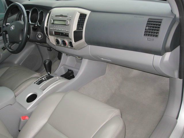 Toyota Tacoma 2005 photo 24