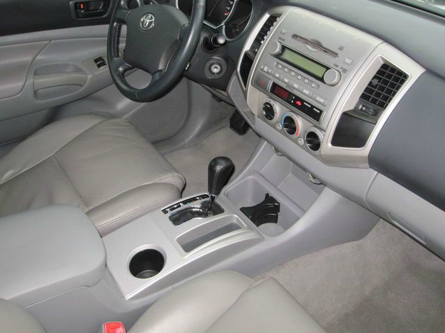 Toyota Tacoma 2005 photo 28