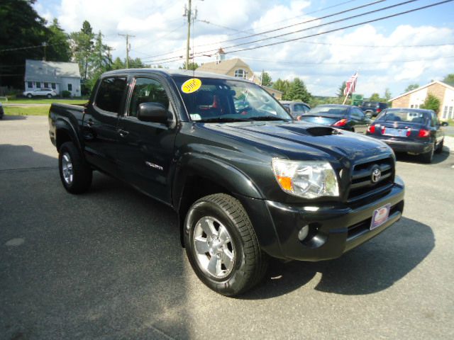 Toyota Tacoma 2005 photo 2