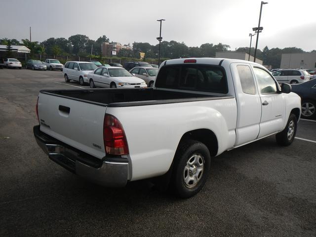 Toyota Tacoma 2005 photo 2