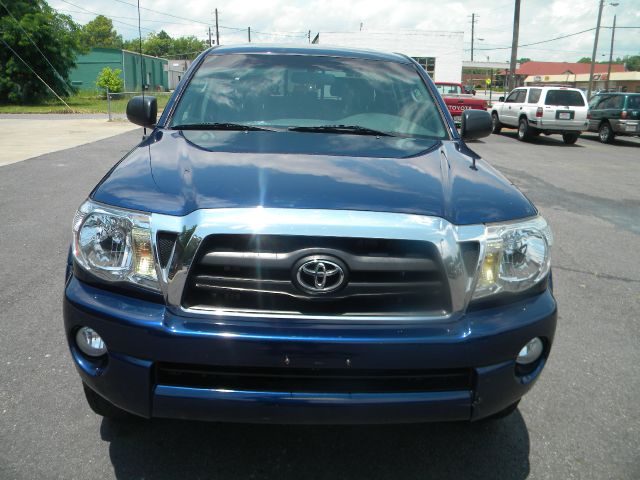 Toyota Tacoma 2005 photo 2