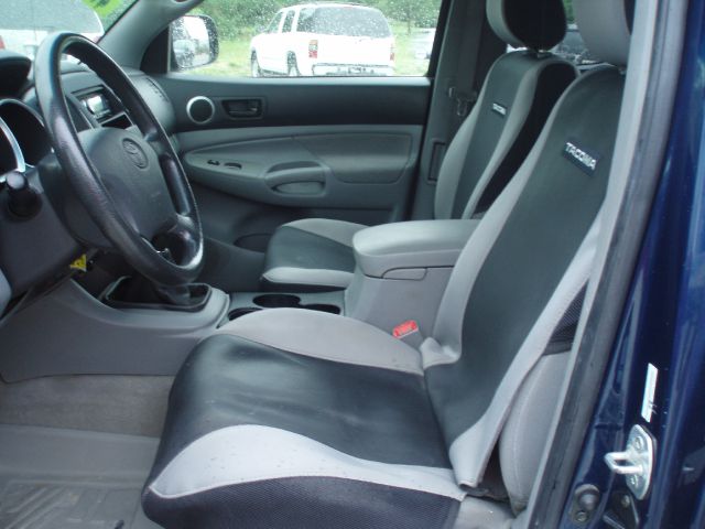 Toyota Tacoma 2005 photo 2