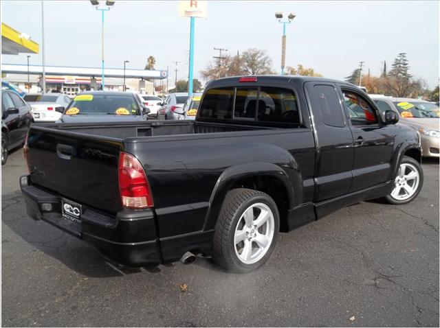 Toyota Tacoma 2005 photo 2