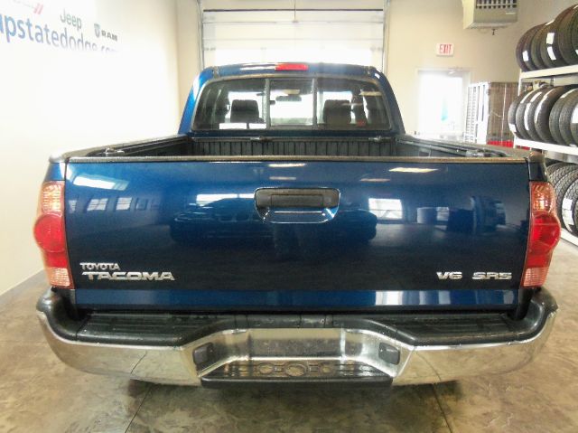 Toyota Tacoma 2005 photo 1