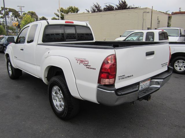 Toyota Tacoma Xterra X Sport Utility 4D Pickup Truck