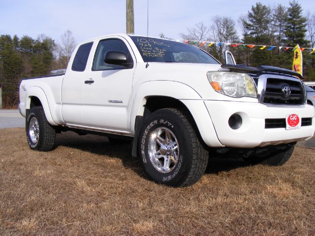 Toyota Tacoma 2005 photo 2