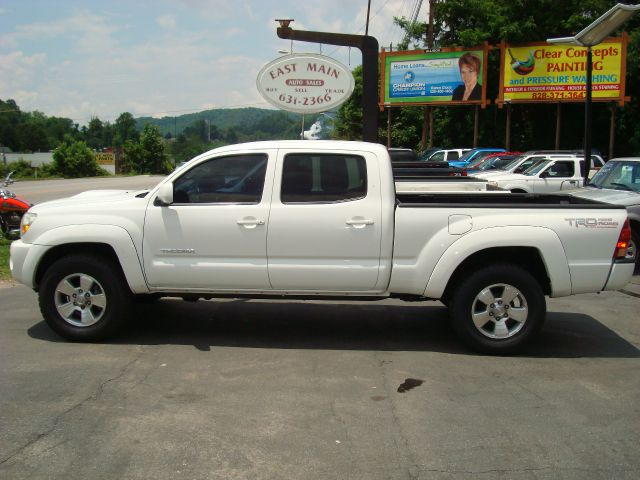 Toyota Tacoma 2005 photo 1