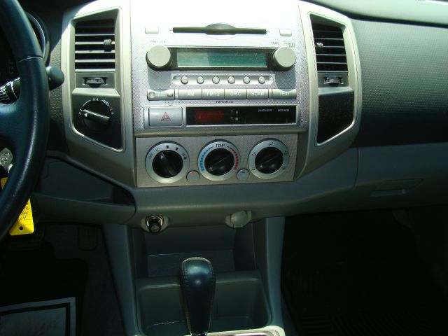 Toyota Tacoma 2005 photo 4