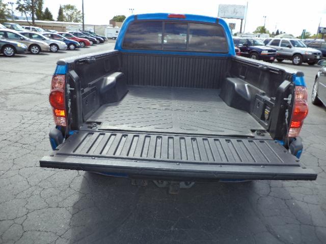 Toyota Tacoma Base Pickup Truck