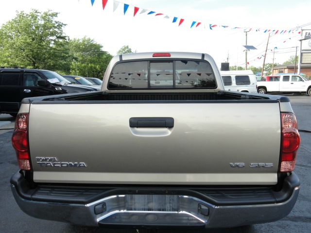 Toyota Tacoma SE W/dvd Pickup Truck