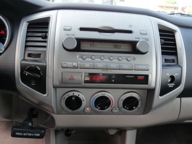 Toyota Tacoma 2005 photo 10