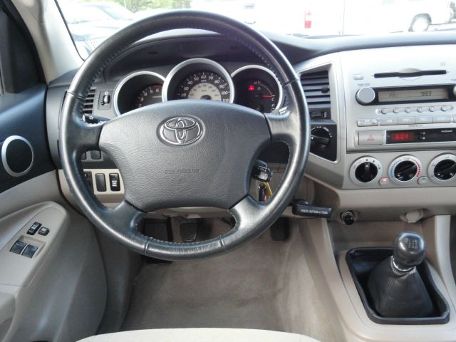 Toyota Tacoma 2005 photo 12