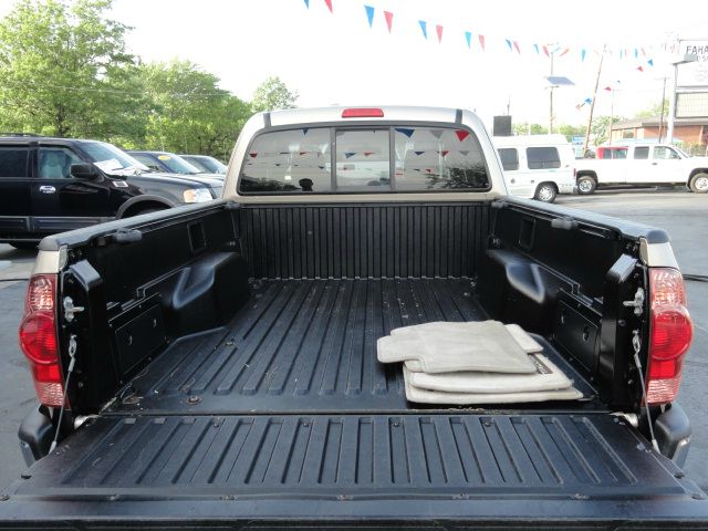 Toyota Tacoma 2005 photo 23