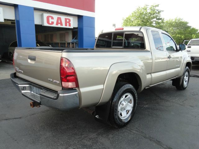 Toyota Tacoma 2005 photo 41