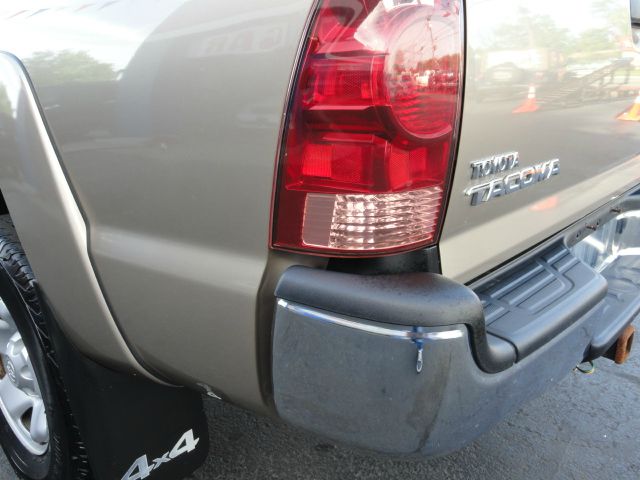 Toyota Tacoma 2005 photo 43