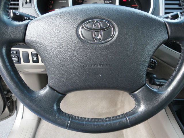 Toyota Tacoma 2005 photo 9