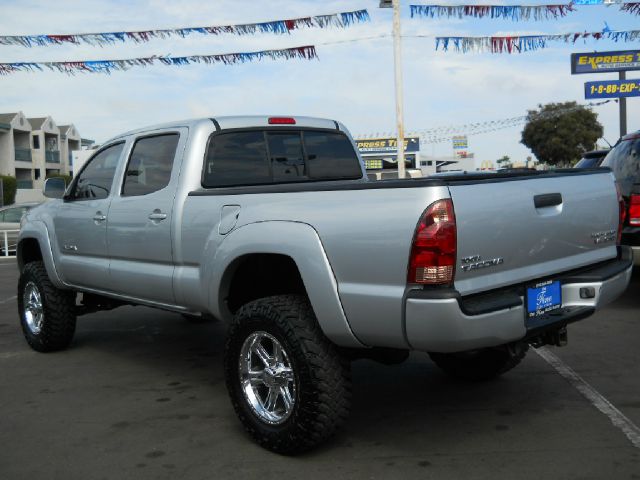 Toyota Tacoma 2011 Kia SX Pickup Truck