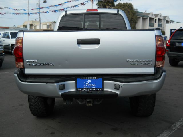 Toyota Tacoma 2005 photo 4