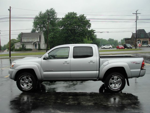 Toyota Tacoma 2005 photo 14