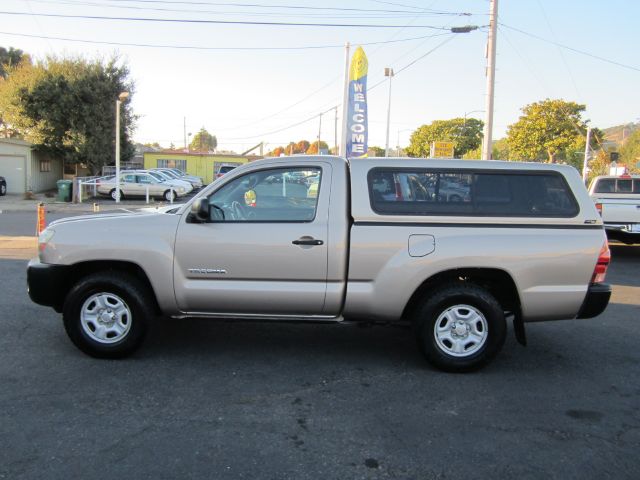 Toyota Tacoma 2005 photo 2