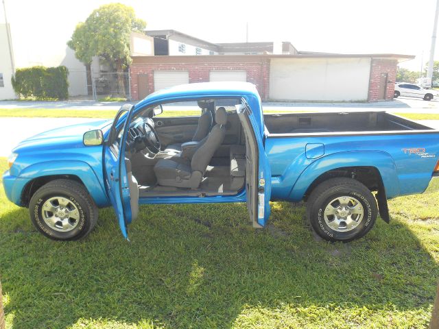 Toyota Tacoma 2005 photo 1