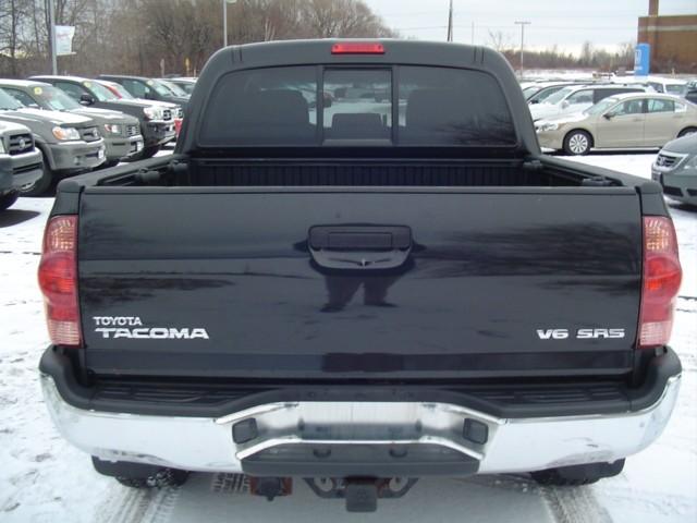 Toyota Tacoma 2005 photo 1