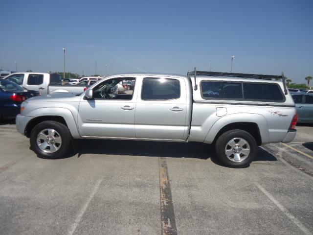 Toyota Tacoma Premium Value Choice 4WD Pickup Truck