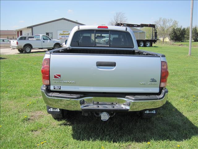 Toyota Tacoma 2006 photo 2