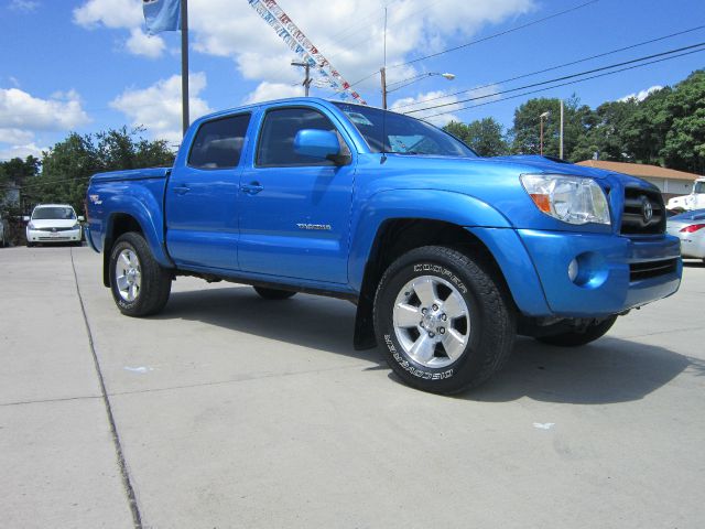 Toyota Tacoma Ext Cab - 4x4 LT At Brookv Pickup Truck