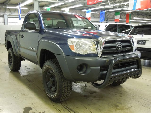 Toyota Tacoma 4WD 4dr AT Pickup Truck